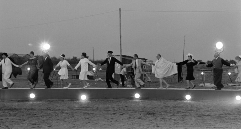 The Daily - 8 1/2 (1963)
