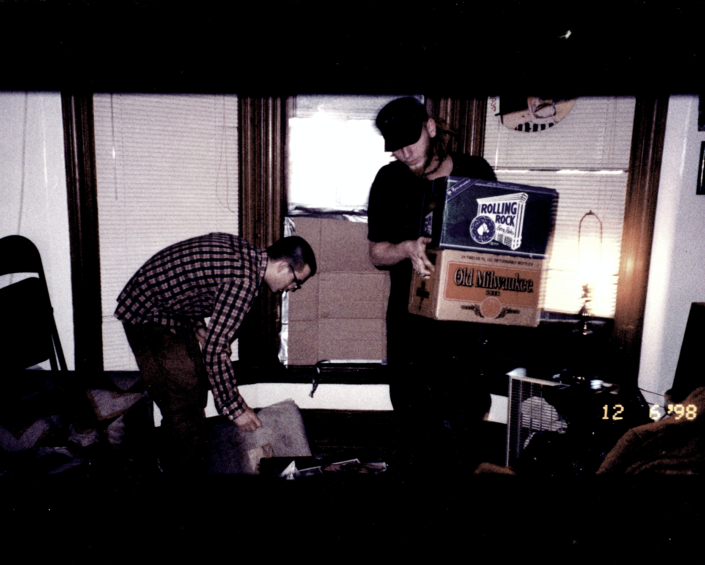 Photo Blitz: Jeremy and Kevin cleaning house / 3029 Harriet / Minneapolis, Minnesota / December 1998
